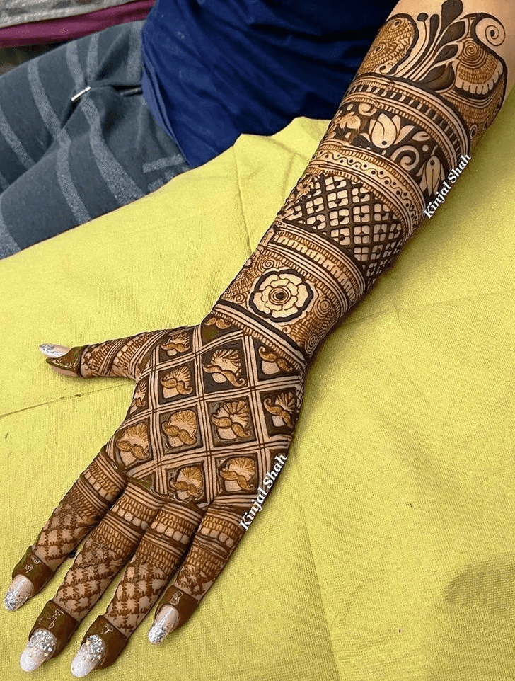 Arm Miami Henna Design