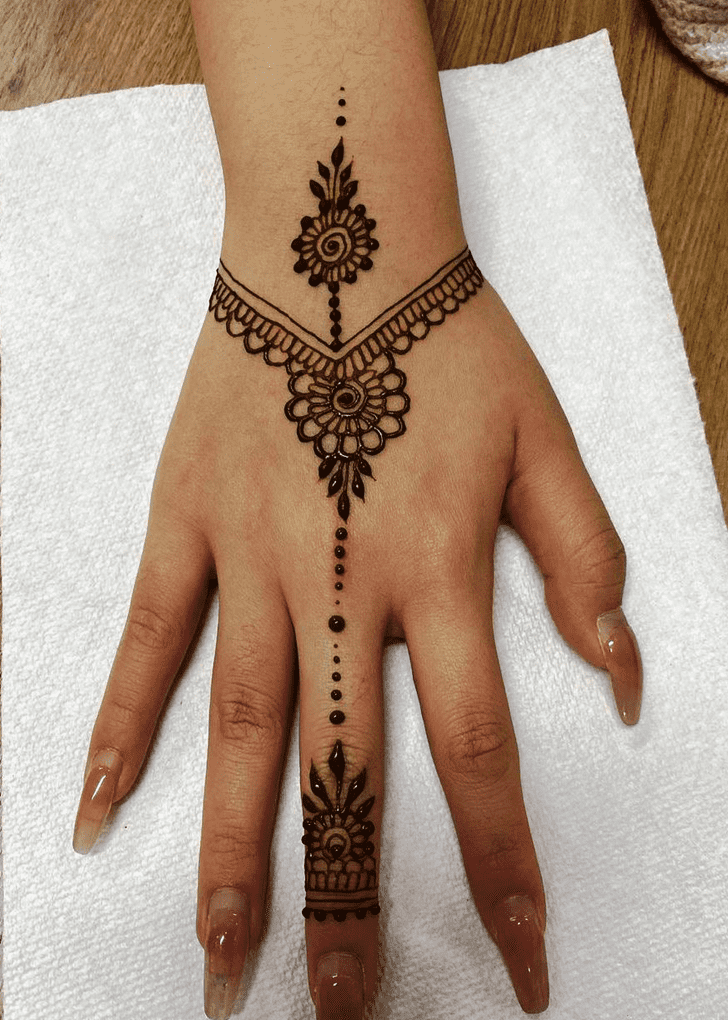 Exquisite Miami Henna Design
