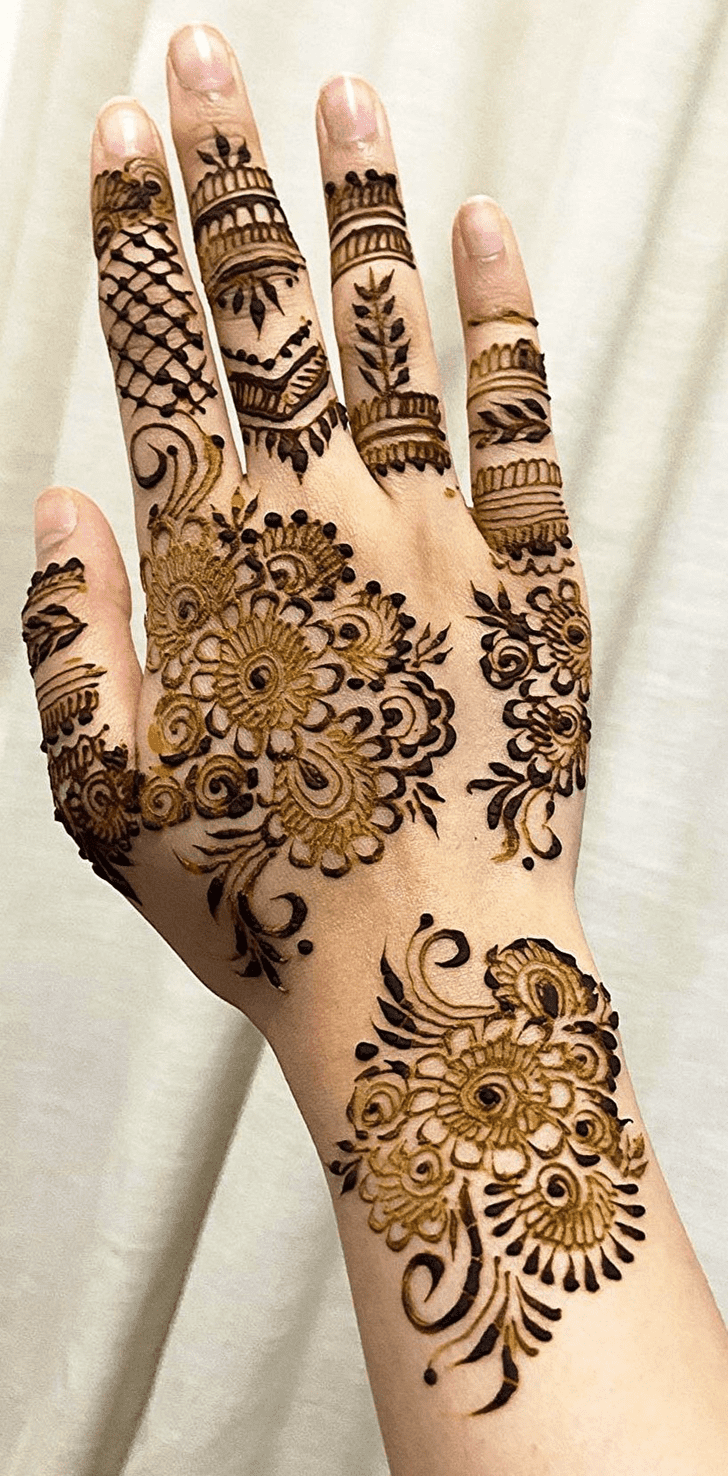 Arm Milan Henna Design