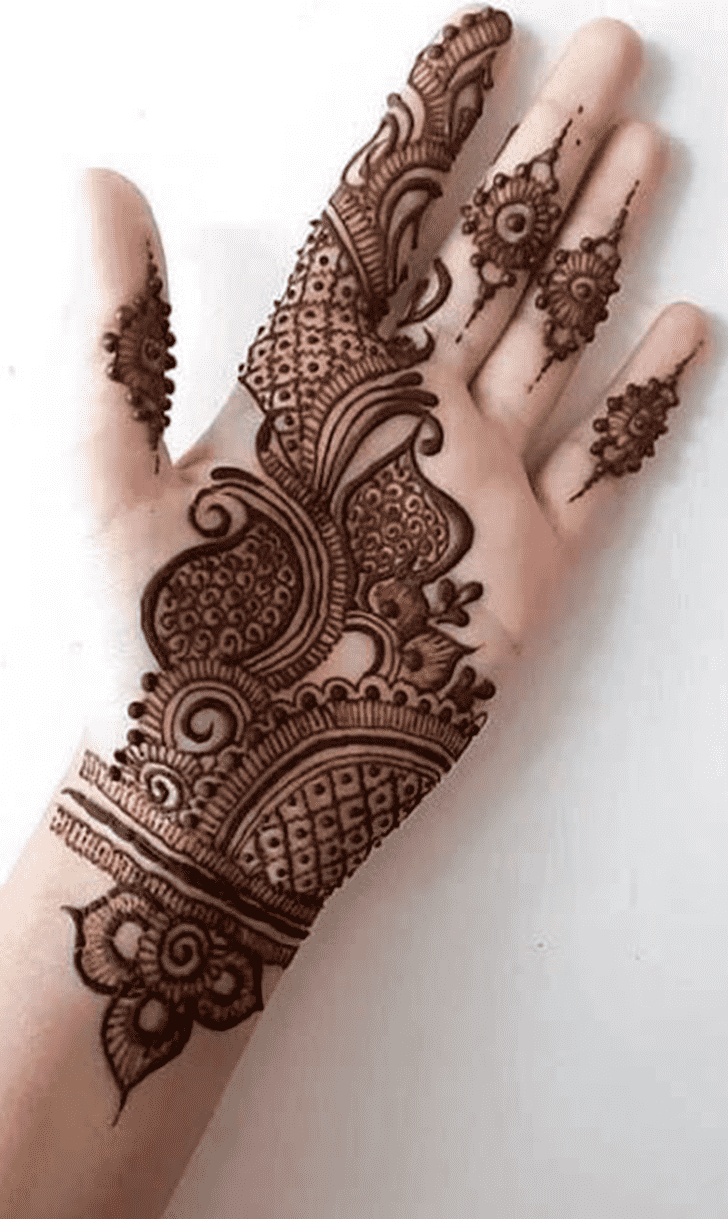 Elegant Minimal Henna Design