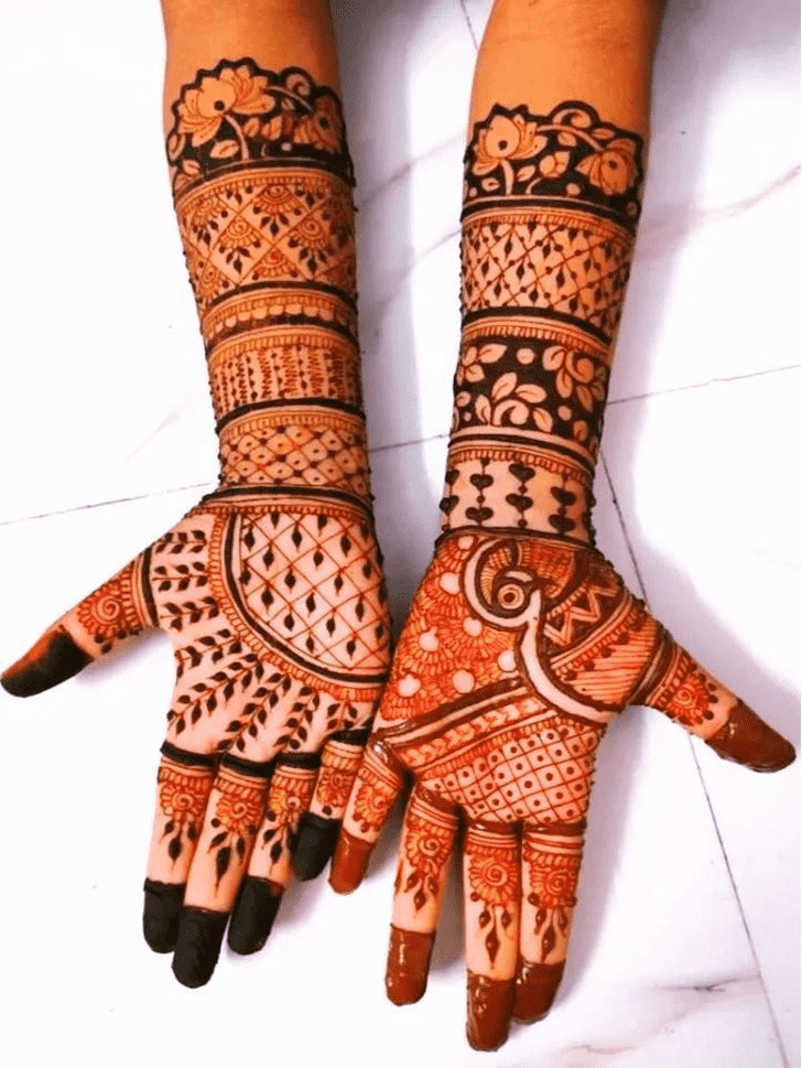 Marvelous Minimal Henna Design