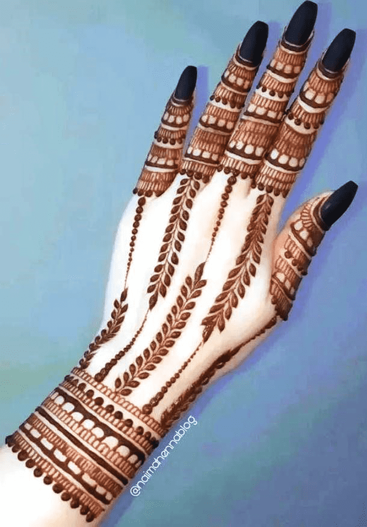 Superb Minimal Henna Design