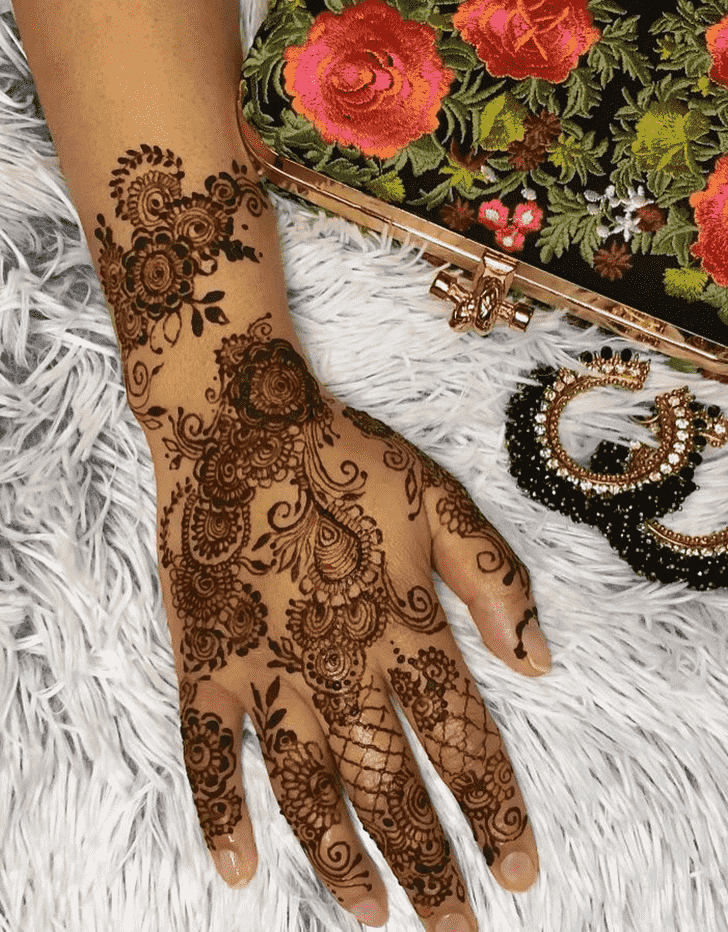 Appealing Modern Henna Design