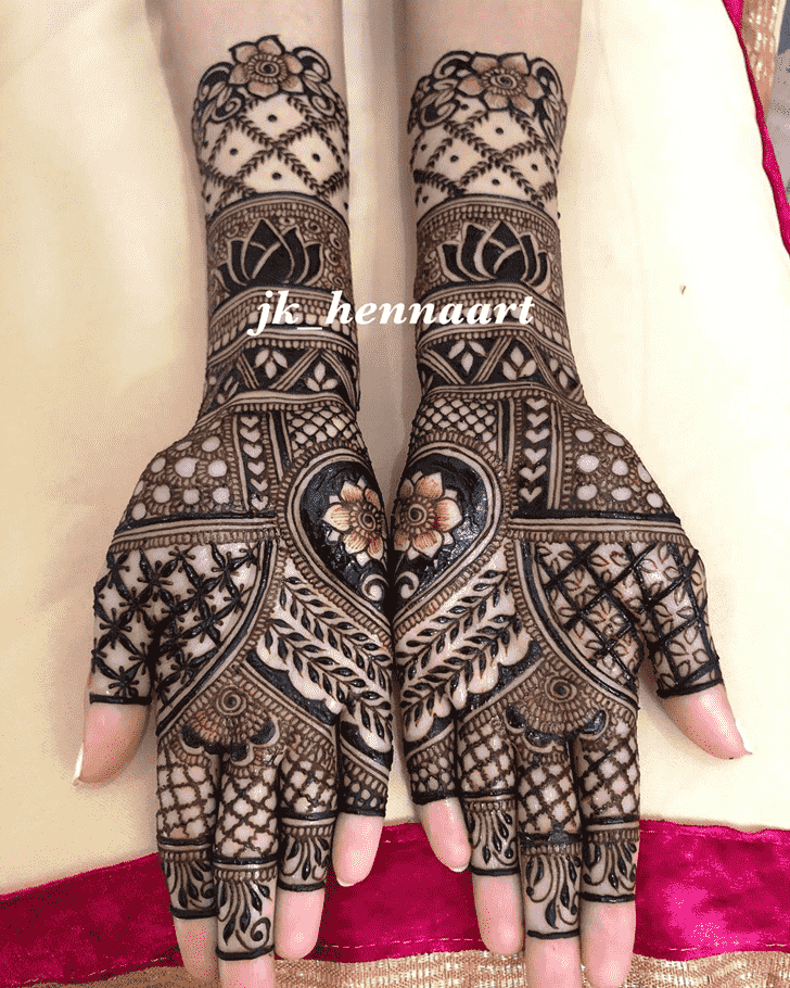 Charm is all here! Stylish #modern... - Mehndi Design Images | Facebook-megaelearning.vn