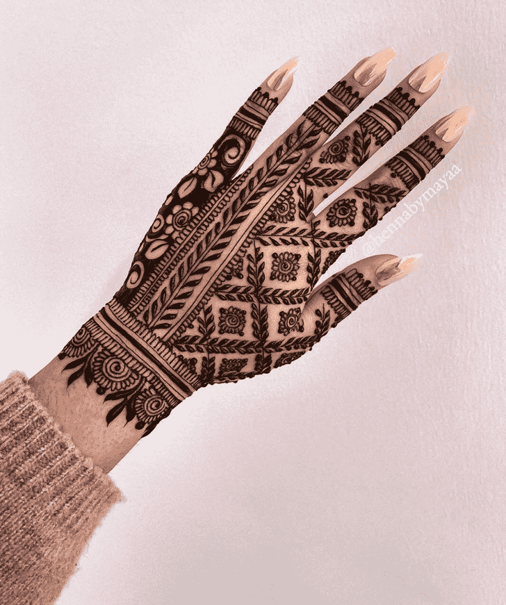 Graceful Modern Henna Design