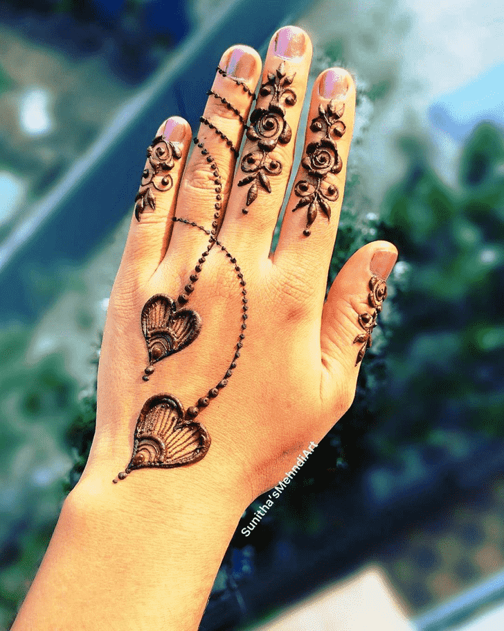 Awesome Modern Henna Design