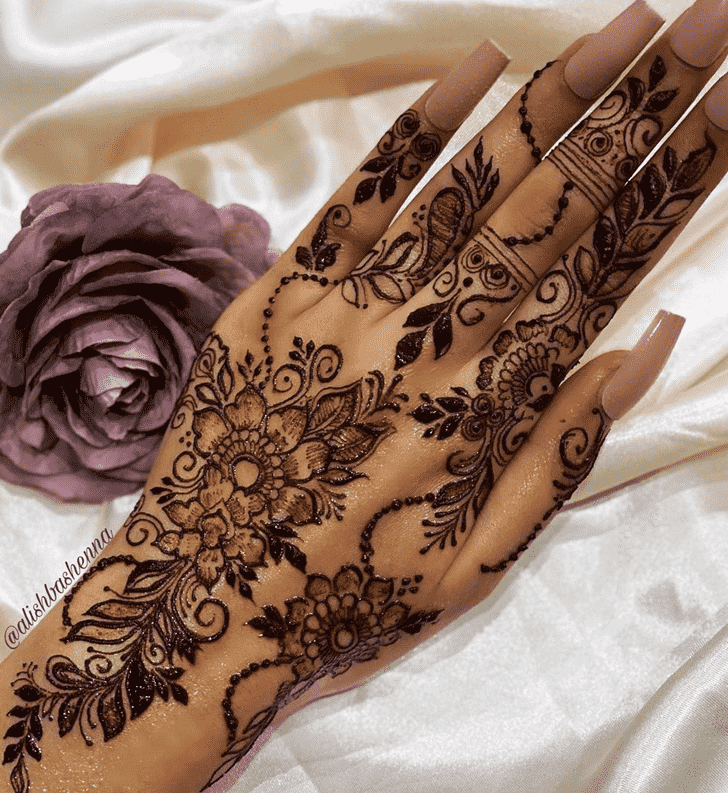 Captivating Montreal Henna Design