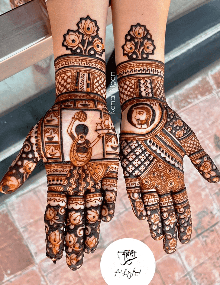 Comely Moroccan Henna Design