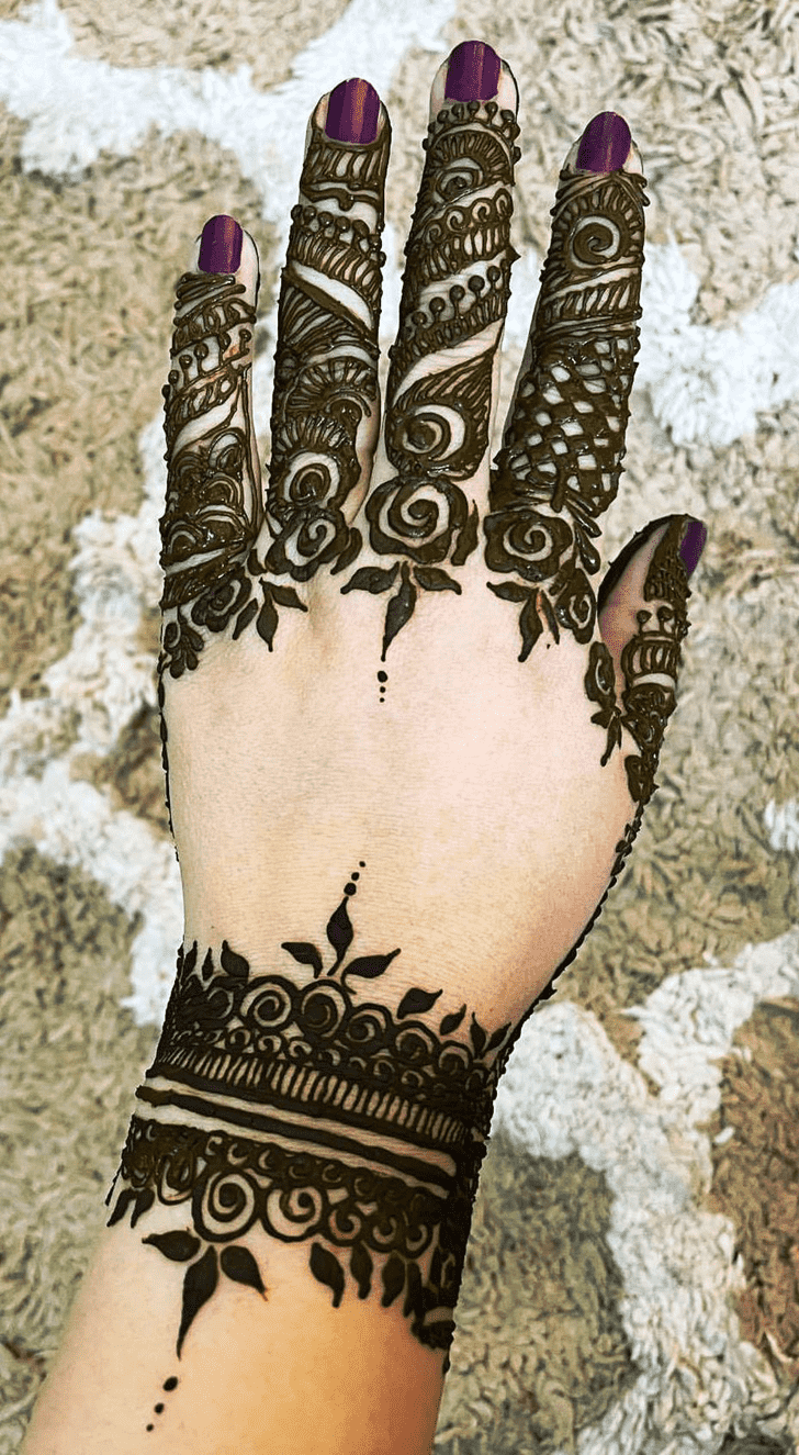 Exquisite Moroccan Henna Design