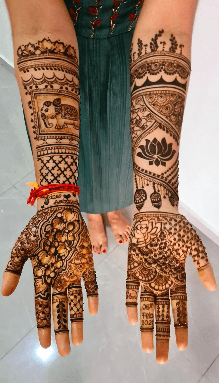 Appealing Moscow Henna Design
