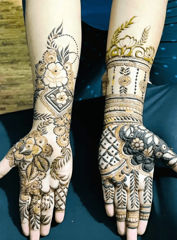 Captivating Moscow Henna Design