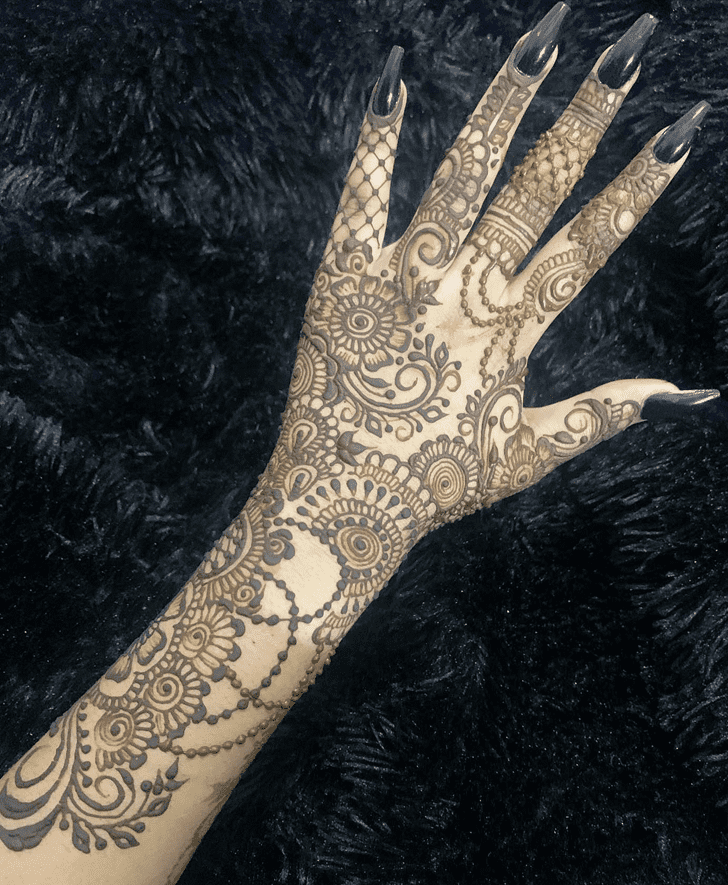 Enthralling Moscow Henna Design