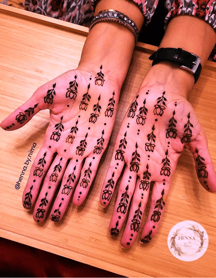Inviting Moscow Henna Design