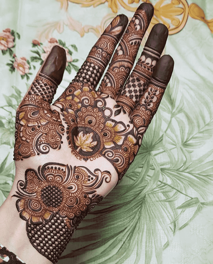 Bewitching Mughlai Henna Design