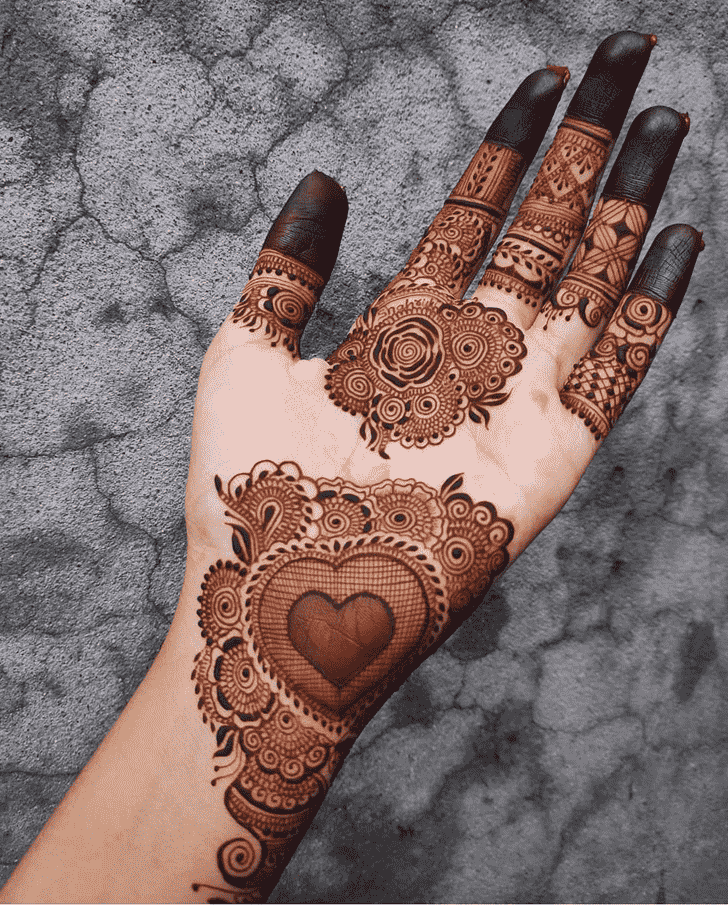 Cute Mughlai Henna Design