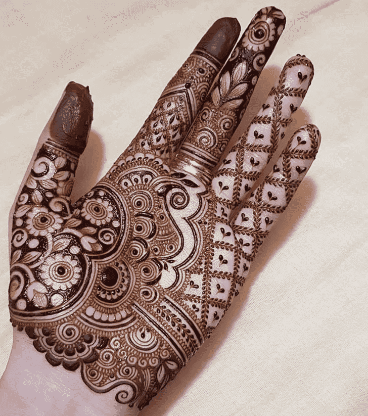 Dazzling Mughlai Henna Design