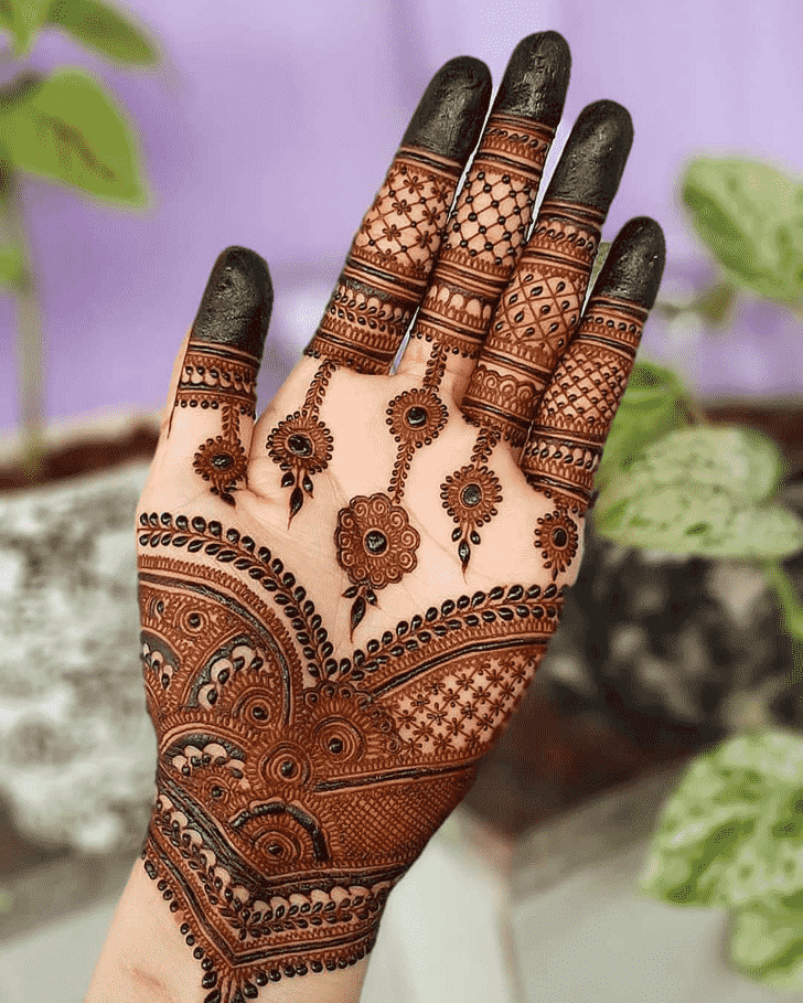 Elegant Mughlai Henna Design