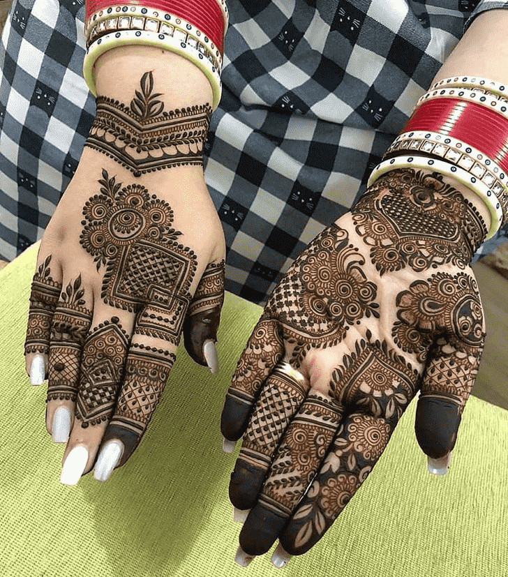 Exquisite Mughlai Henna Design