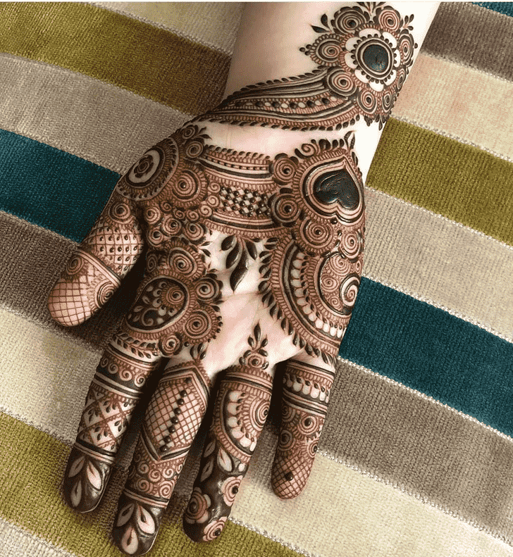 Nice Mughlai Henna Design