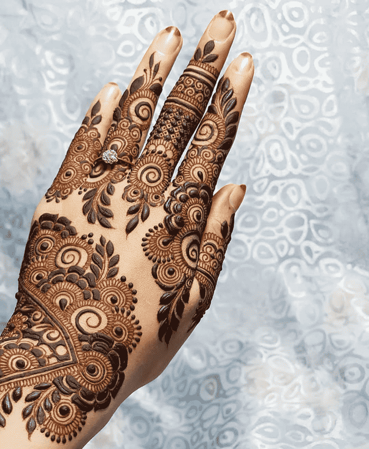 Refined Mughlai Henna Design