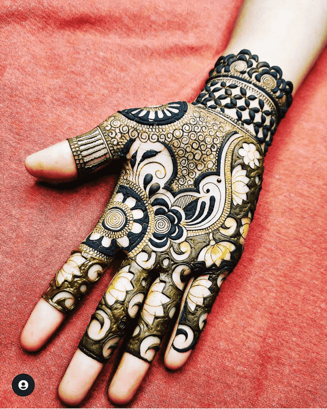 Fair Muktagacha Henna Design