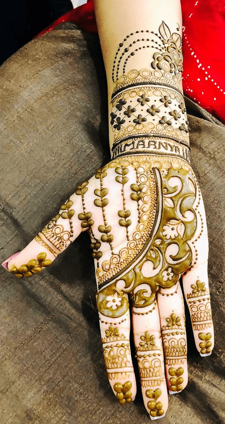 Delicate Multan Henna Design