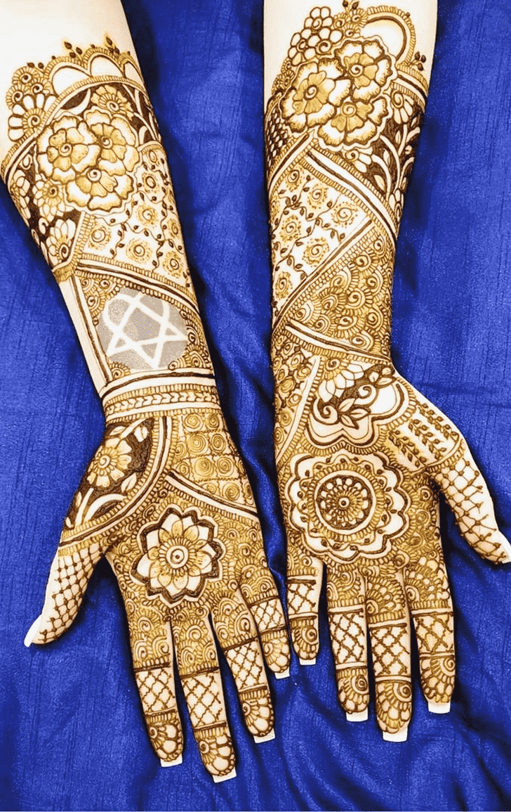 Captivating Mumbai Henna Design