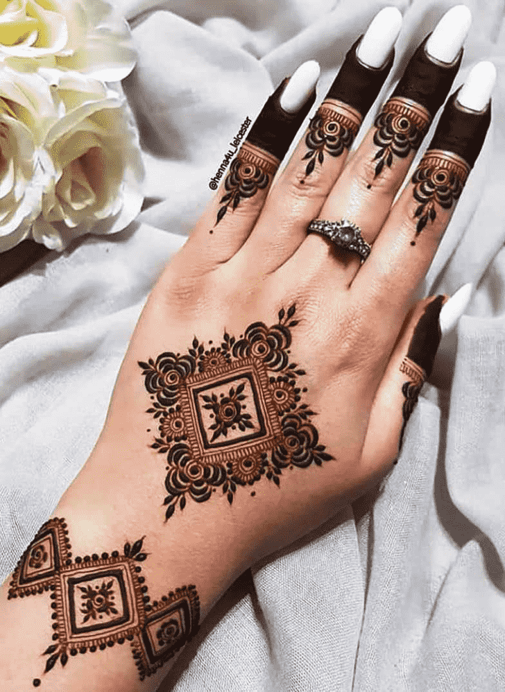 Dazzling Mumbai Henna Design