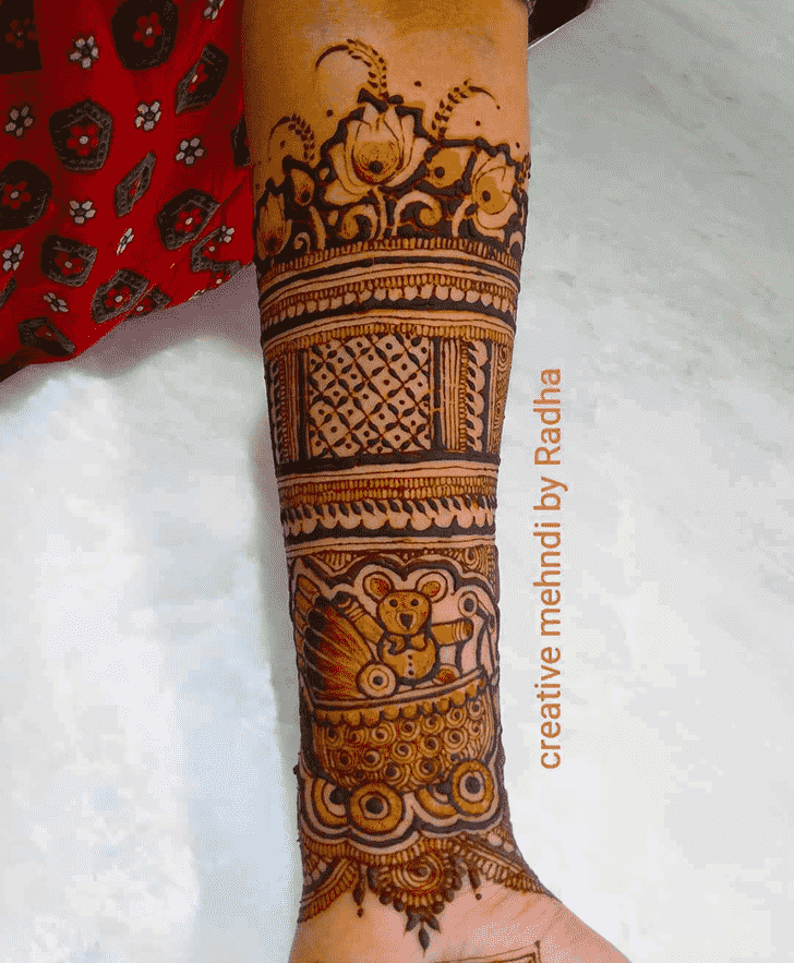 Captivating Munich Henna Design