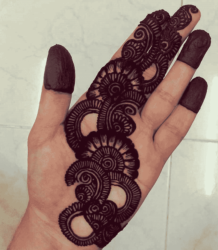 Delicate Munnar Henna Design
