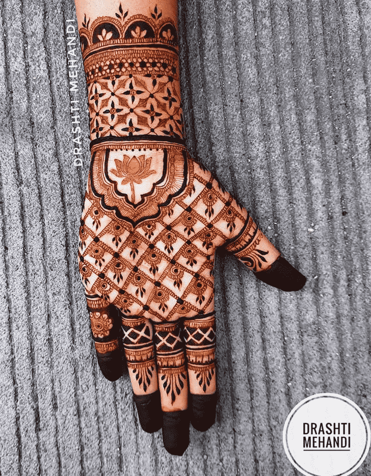 Arm Munnar Henna Design