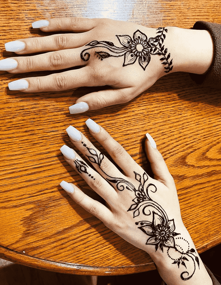 Enticing Munnar Henna Design