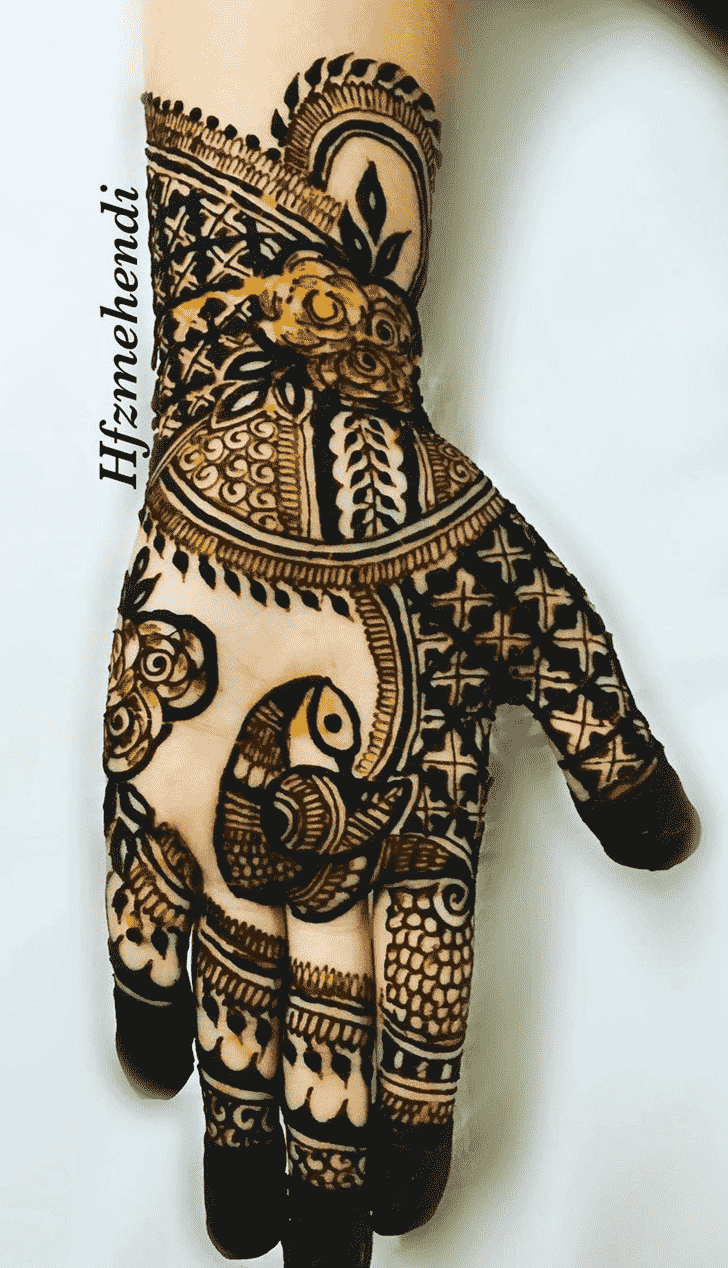 Mesmeric Munnar Henna Design