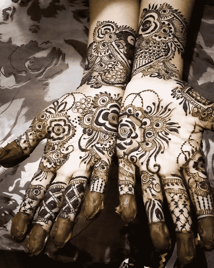 Stunning Munnar Henna Design