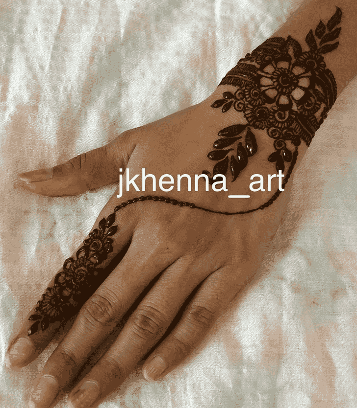 Alluring Mussoorie Henna Design