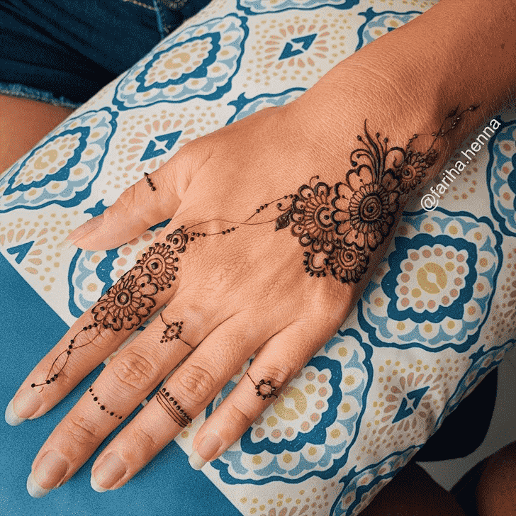 Excellent Mussoorie Henna Design