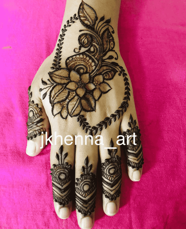 Bewitching Mysore Henna Design