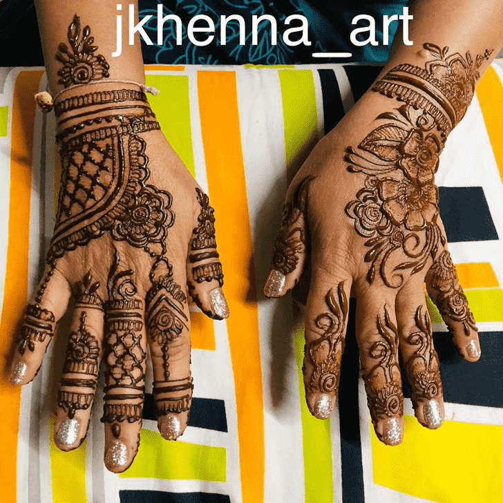 Comely Mysore Henna Design