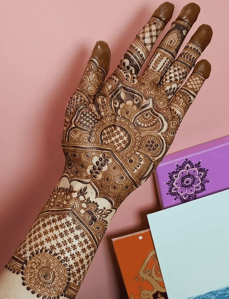 Delicate Nagpur Henna Design