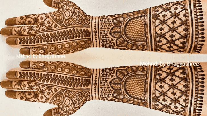 Pretty Nagpur Henna Design