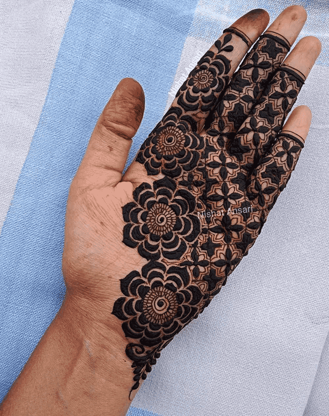 Alluring Nainital Henna Design