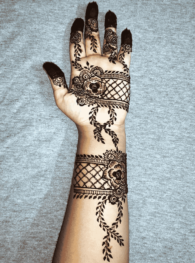Beauteous Nainital Henna Design