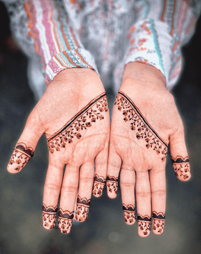 Delicate Nainital Henna Design