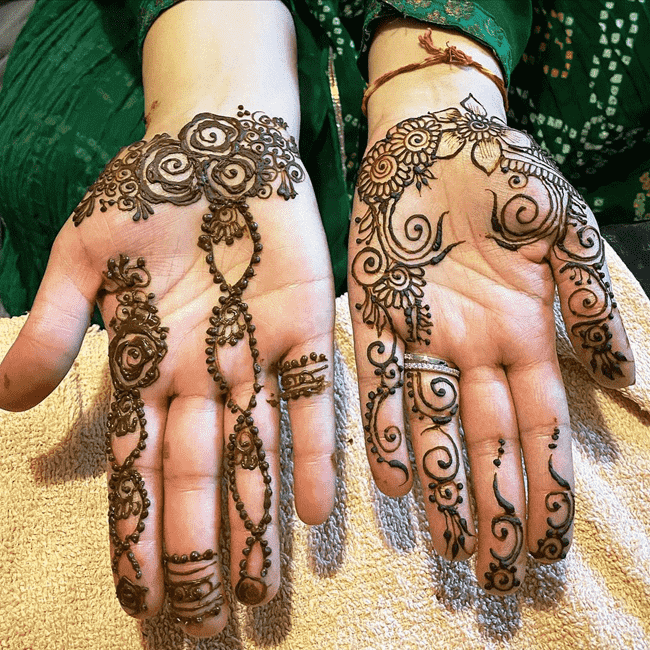 Enticing Nainital Henna Design
