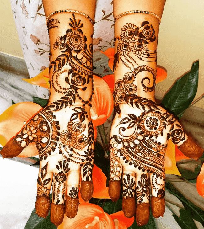 Radiant Nainital Henna Design