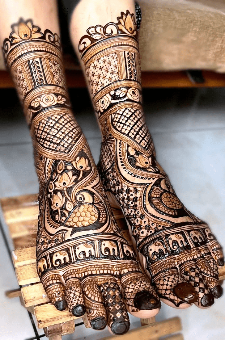 Classy Narayanganj Henna Design