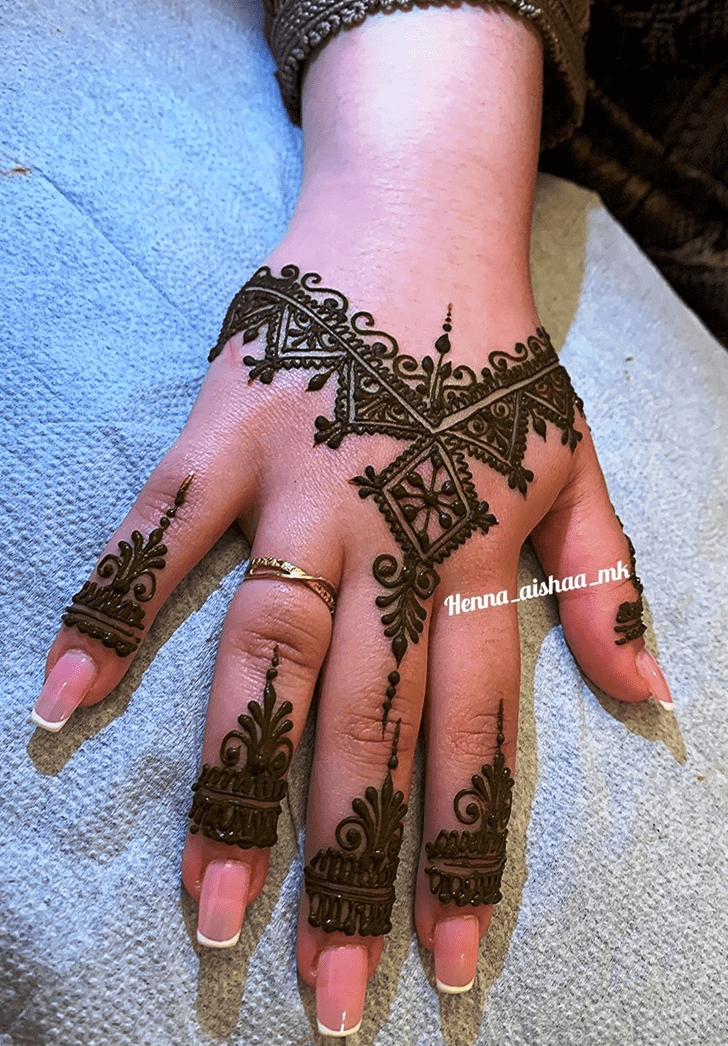 Inviting Narayanganj Henna Design