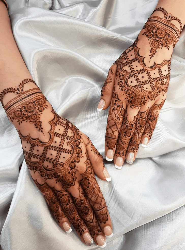 Pretty Narayanganj Henna Design
