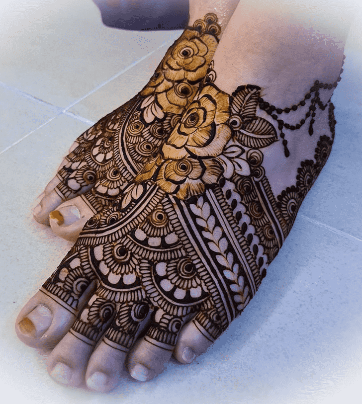 Exquisite Nasik Henna Design