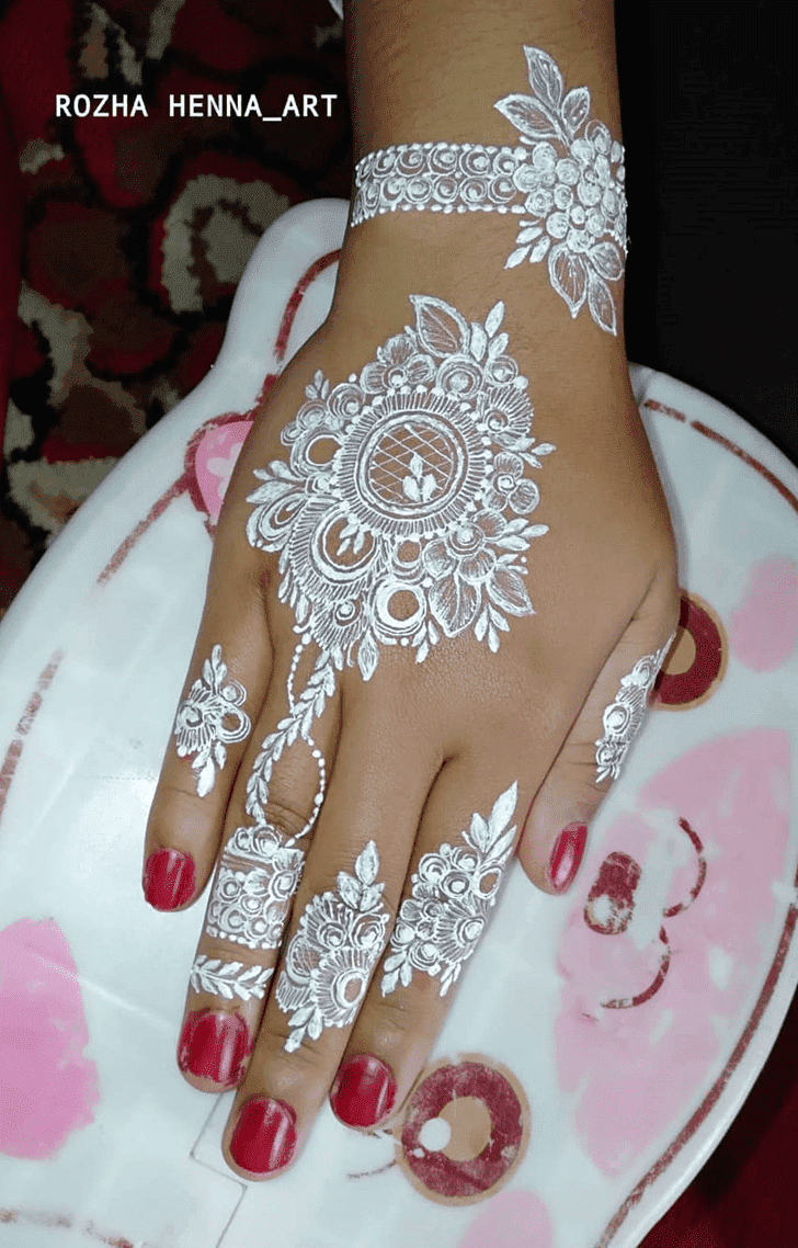 Stunning Navratri Henna Design